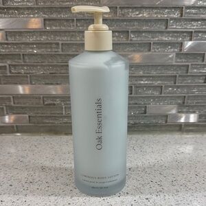 Oak Essentials Hydrating Body Lotion - White